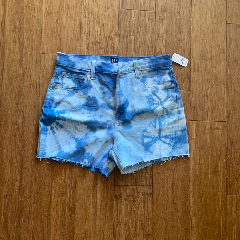 Gap high rise 4in denim shorts